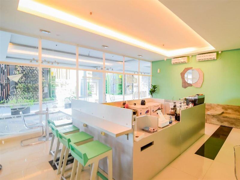 Collection O 15 Taman Melati Merr Surabaya Kültér fotó